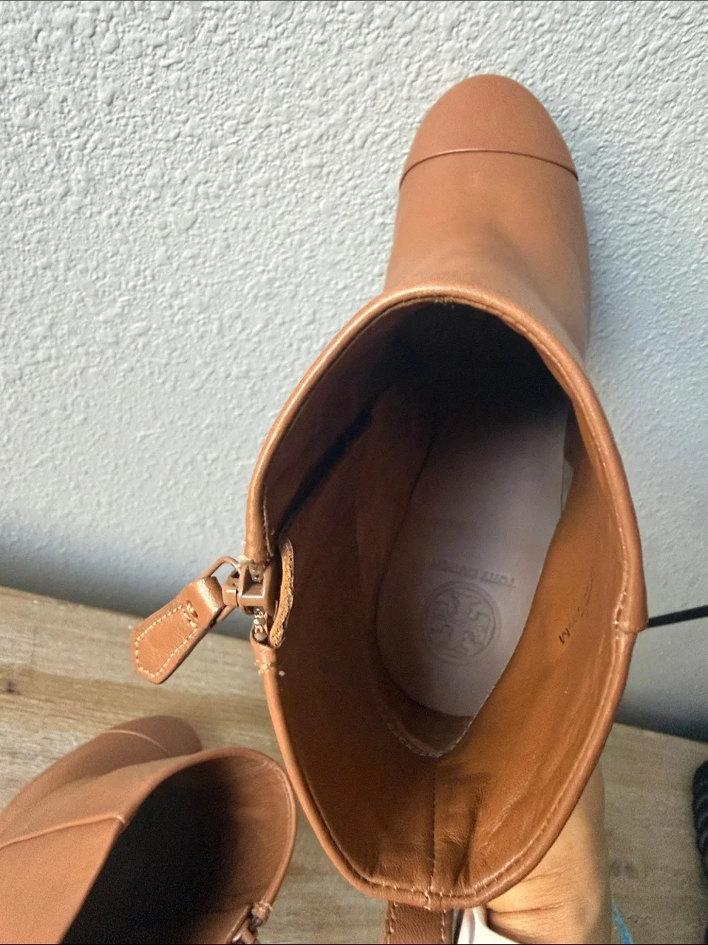 Tory Burch Grove Leather Block Heel Ankle Boot in Cognac